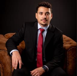 Igor Brito - Advogado especialista em imigração irlandesa